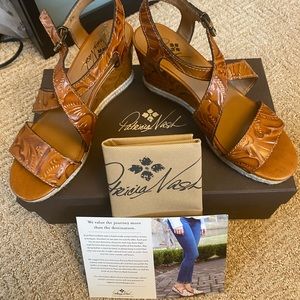 Patricia Nash RAFA sandals, NWT, size 8.5